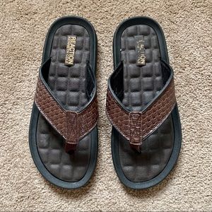 Kenneth Cole REACTION Men’s Sandals Flip-Flops 8M